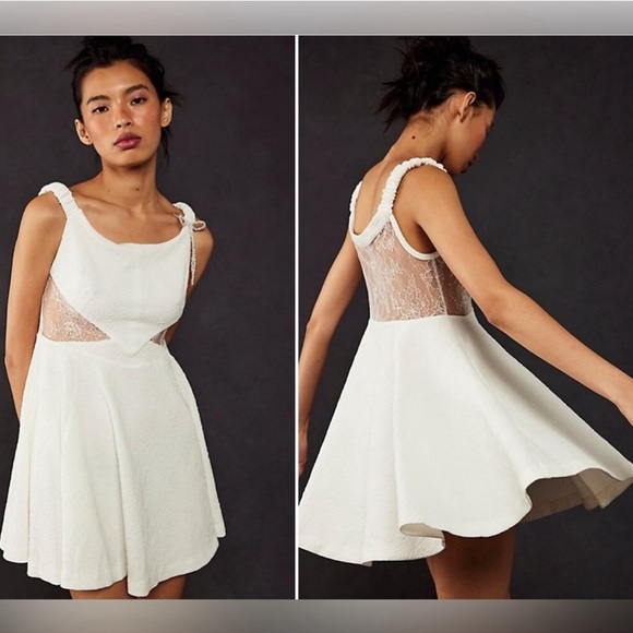 Free People Dresses & Skirts - Free People Brooklyn Mini Lace Dress